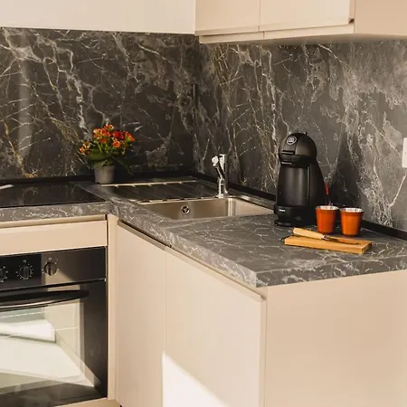 Unique 1bdr Suite! 50 Meters From Sea! Appartement