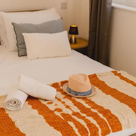 Unique 1bdr Suite! 50 Meters From Sea! *